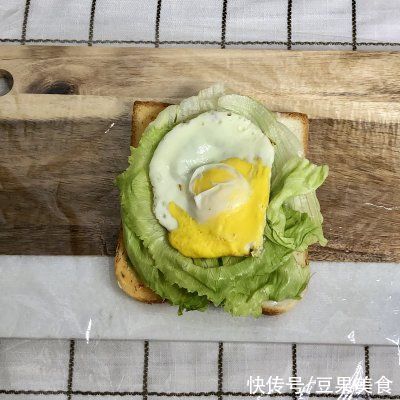 沙拉|这道沙拉三明治，分分钟光盘