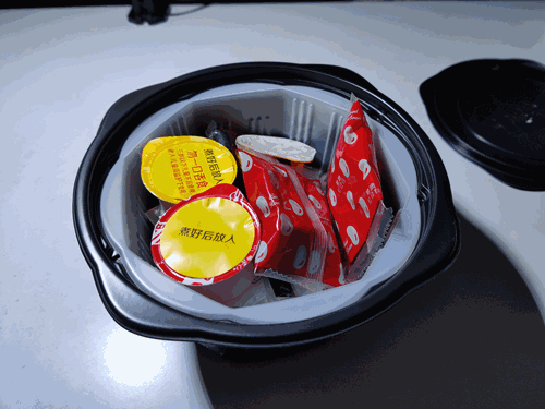  香飘飘奶茶自嗨锅，是个什么玩意儿？