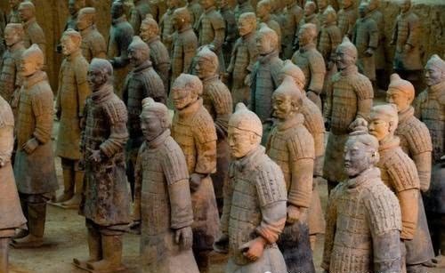 秦始皇陵|秦始皇昏庸残暴,用活人烧制兵马俑?根本不可能