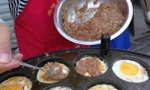 孩子|大姐校门口卖新式早餐,家长看到笑颜开,孩子谢谢妈妈妈妈真好