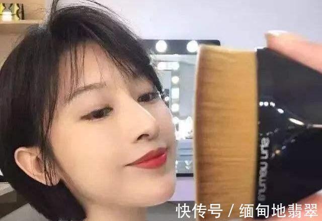 漂亮|聪明的女生才知道：上班尽量化“淡妆”，教你正确步骤，简单漂亮