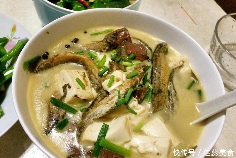 硬气|东北最“硬气”的4道下酒菜,南方人看了都流口水,你吃过哪些?