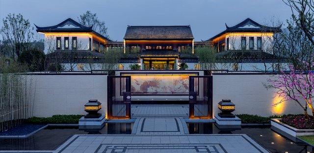 地产|四川地产“一哥”,为何从千亿房企成了暴雷房企?