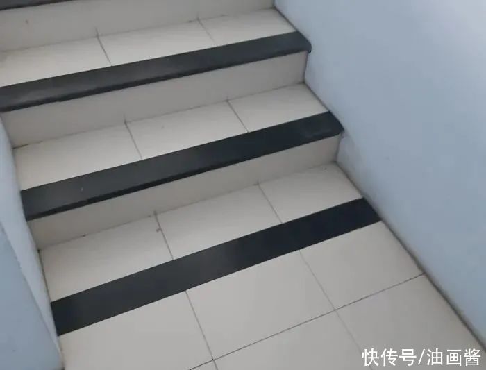  设计|爬楼梯比爬山都难，这20个楼梯设计，一不小心就会摔跤