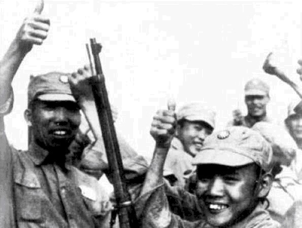 投降|盘点1945年日本投降时，世界人民如何表达胜利的喜悦