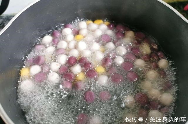 中国人吃腻了的小吃,在国外却成了稀罕物,还取名叫雨滴蛋糕