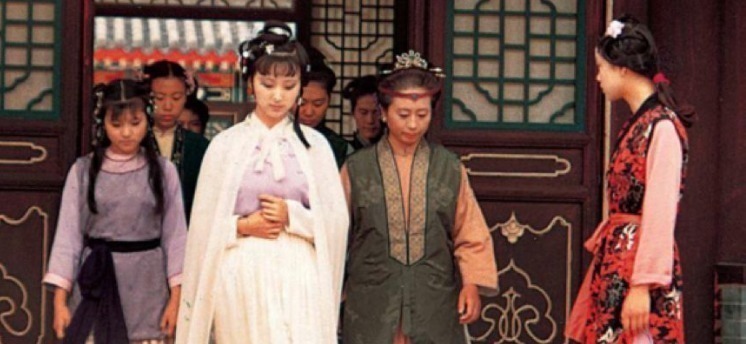 贾府!黛玉由刻薄到端庄,离不开这两个高人的指引,难怪贾母从不担心