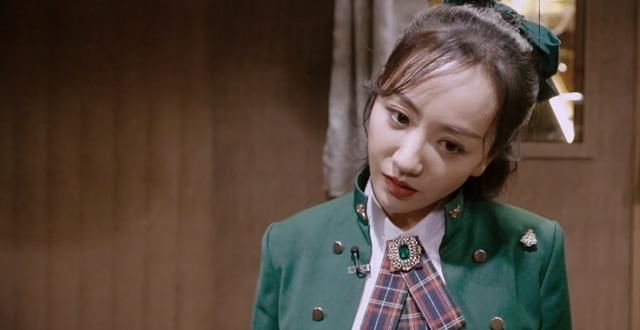 曾被说只配做女二,杨蓉综艺共情表现出彩,一度哽咽影响录制