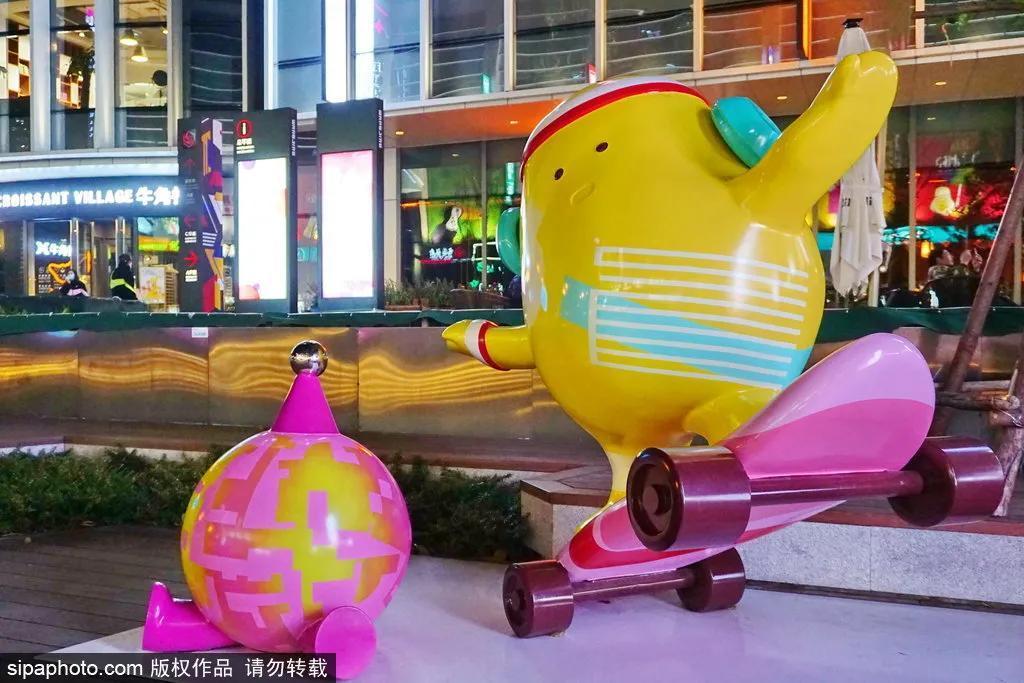 北京朝阳望京小街,昔日夹缝路“变身”步行街!