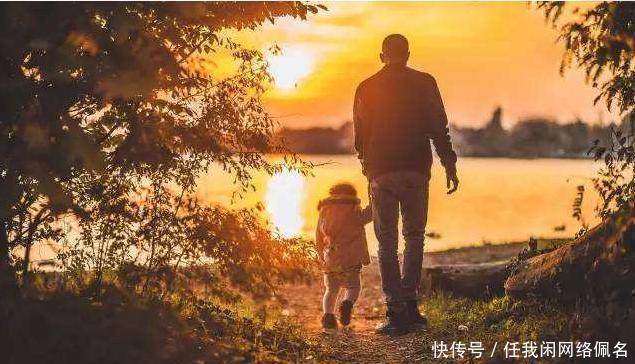 借口|当你借口工作累,不想辅导孩子功课时,不妨看看这几张照片吧