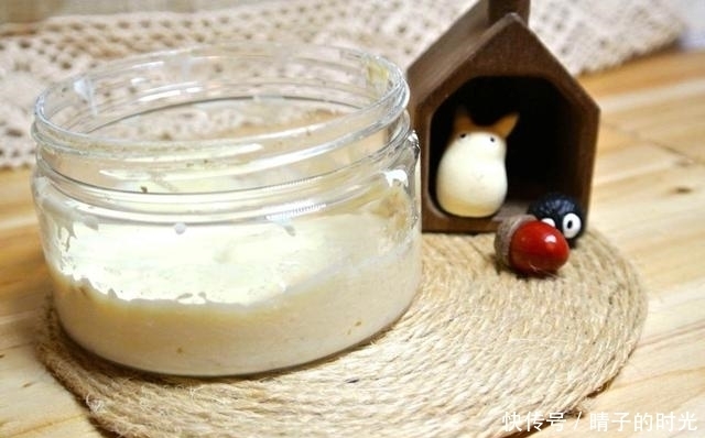  盯紧|购买酸奶时，要盯紧了2个地方看，别买到了假酸奶