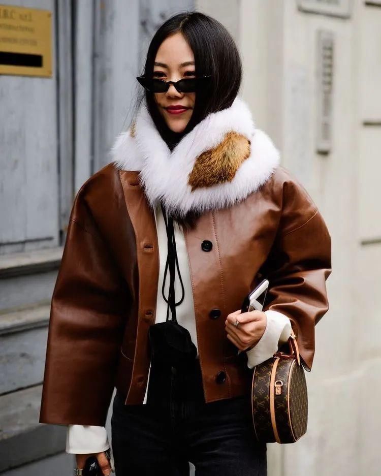  戴起来|天冷了，大围巾戴起来！