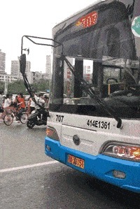 |搞笑GIF段子:看起来很容易,可是做起来很难啊