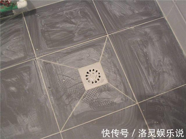 堵塞|卫生间地漏下水慢洗澡一地水装修时注意这3点,积水哗哗都流走
