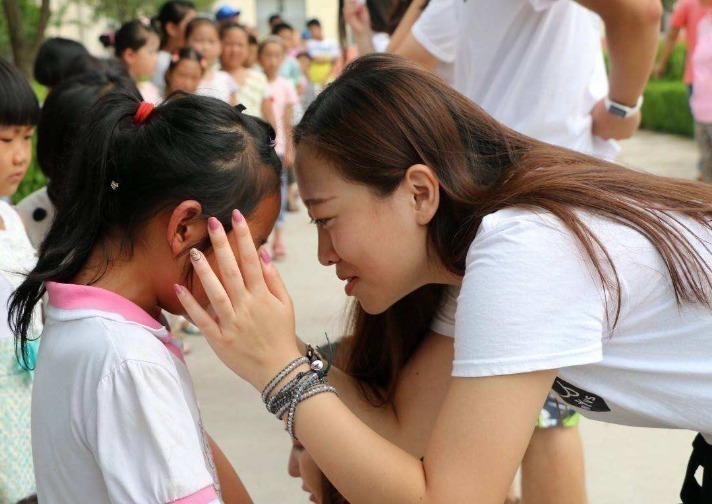 爸爸妈妈|李玫瑾:当孩子开始顶嘴,家长多说3句话,孩子将来会感激你