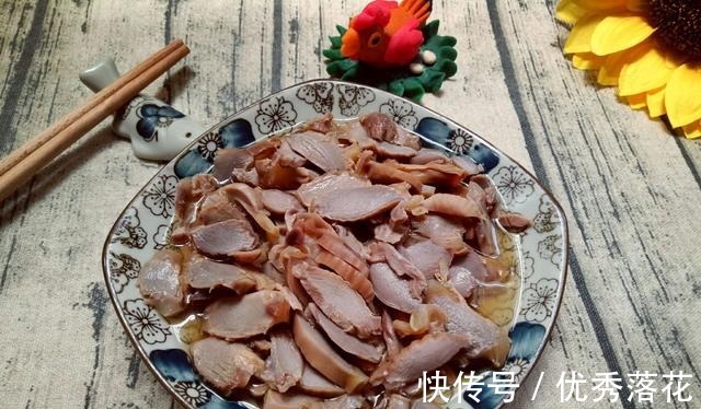 清脆|鸭肉怎么吃教你一道盐水鸭胗,清脆爽口,吃起来使人心旷神怡!