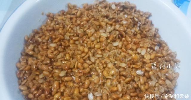 我妈妈做的盐豆,用了40年,有一种独特的味道,忘不了家乡美味