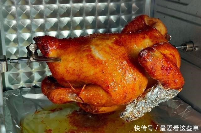 烤全鸡的家常做法,简单又好吃,而且还不会太油腻