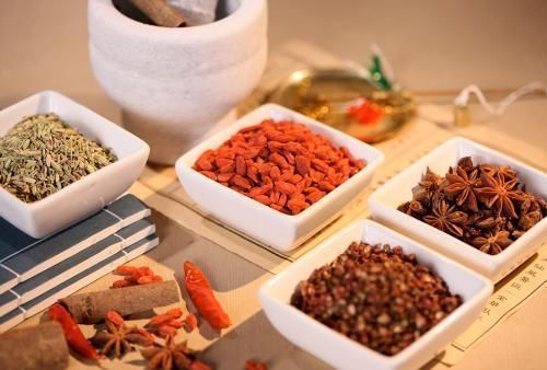 滋补|枸杞怎么吃才养生?煮着吃?泡茶喝?都不是!这样做才能最滋补