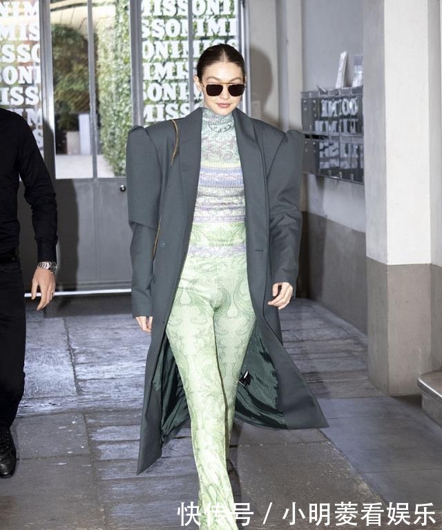 大衣|今年冬天流行羊腿袖大衣,时髦复古还凸显气场,小个子女生也能穿