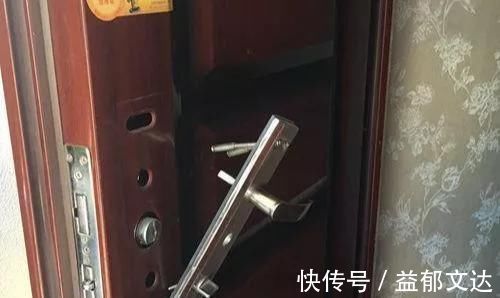开发商|装修要不要换掉开发商的门窗？总以为自己做对了，入住才知吃大亏