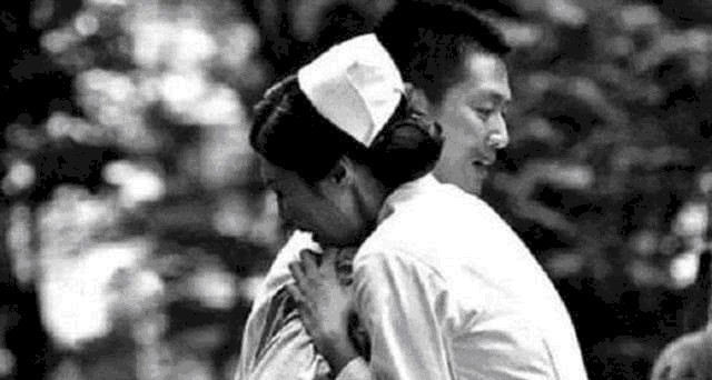 中国|25岁中国军人，娶19岁日本护士：30年后才得知，原来妻子身价上亿