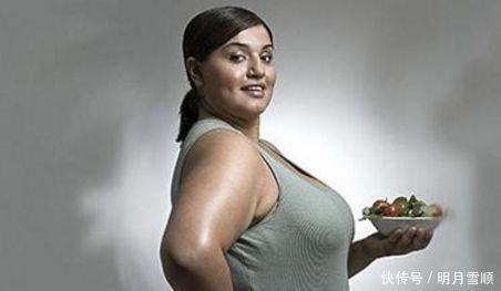 胎儿|产妇孕期胃口惊人致重度肥胖,当胎儿出生那刻,整个医院都乱套了