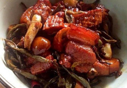 豆角|美食优选:干豆角焖猪肉,剁辣椒炒鸡胗,酿苦瓜,小炒牛肉的做法