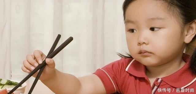 小孩子|孩子厌食、反复发热,可能是积食!3招调理脾胃,吃饭香身体棒