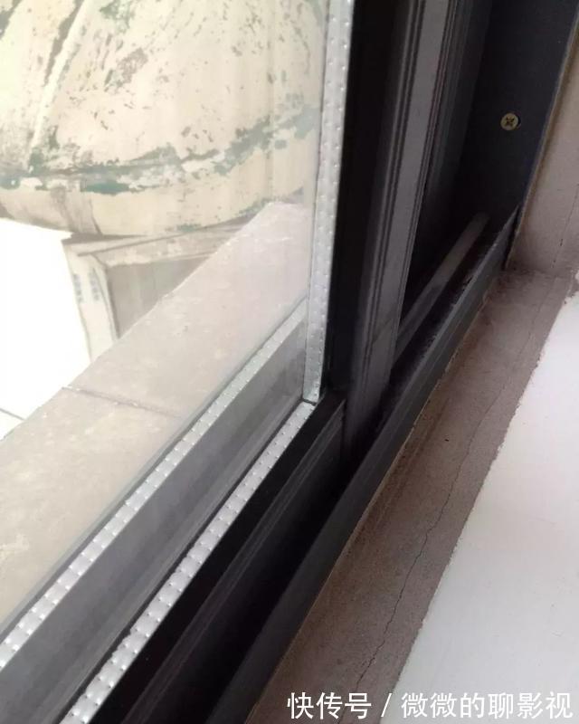 窗框|封阳台切记不要做几种窗!我家发现装错,直接让工人拆光拿走!