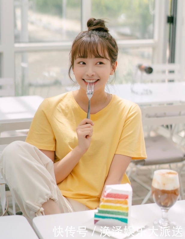 马尾|显老的发型就不要留了,试试这几种,减龄洋气