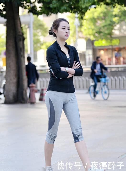 美女|街拍美女身姿挺拔,亭亭玉立的小姐姐,气质特别好