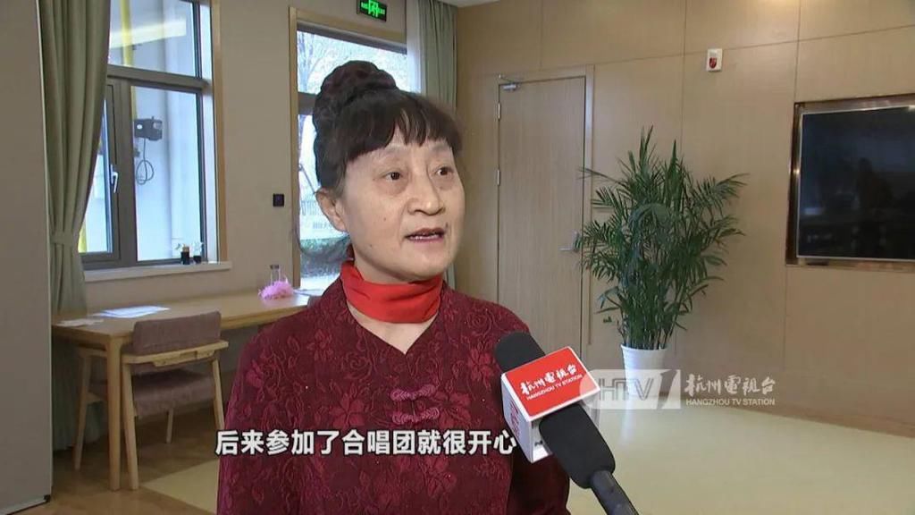  妈妈|援鄂医护的76岁妈妈，还有个特殊角色…