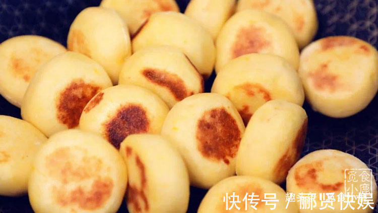 松软|适合孩子吃的健脾养胃山药饼，有平底锅就能做好，松软可口颜值高