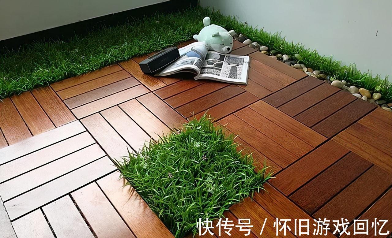 实木地板|阳台铺地砖落伍了,现在流行铺实木地板,不会开裂、脚感好