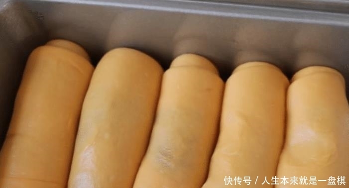 蓬松|孩子爱吃的红薯豆沙吐司,不用烤箱也能做,蓬松暄软,营养又好吃