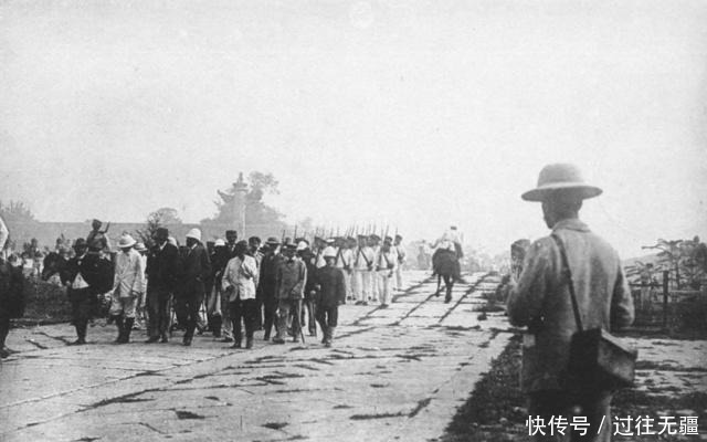 霍元甲|他作为慈禧的贴身侍卫，曾一招打败霍元甲，可慈禧逃跑为何没带他