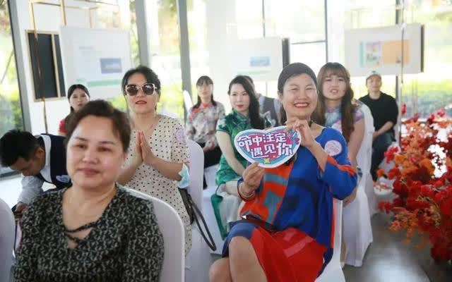 嘉宾 母亲陪我来见你! 交友真人秀《最美遇见你》光谷上演“穿越剧”