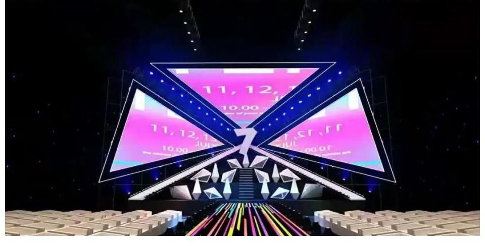 演唱會(huì)|點(diǎn)燃夏日的音樂(lè)盛會(huì)！「預(yù)見(jiàn)未來(lái)」全明星演唱會(huì)招募中！