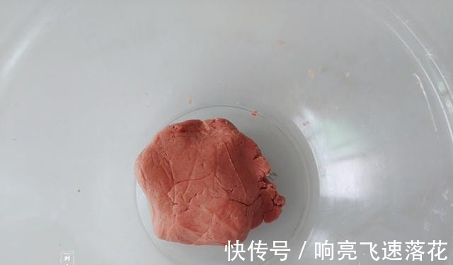 红曲粉|孩子不喜欢吃熟蛋黄,做成饼干分分钟消灭,做法简单营养好吃!