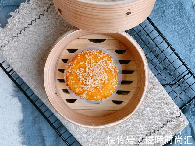 千层饼|南瓜的这个做法火了,加点芝麻,营养丰富,外酥里软比面包还好吃