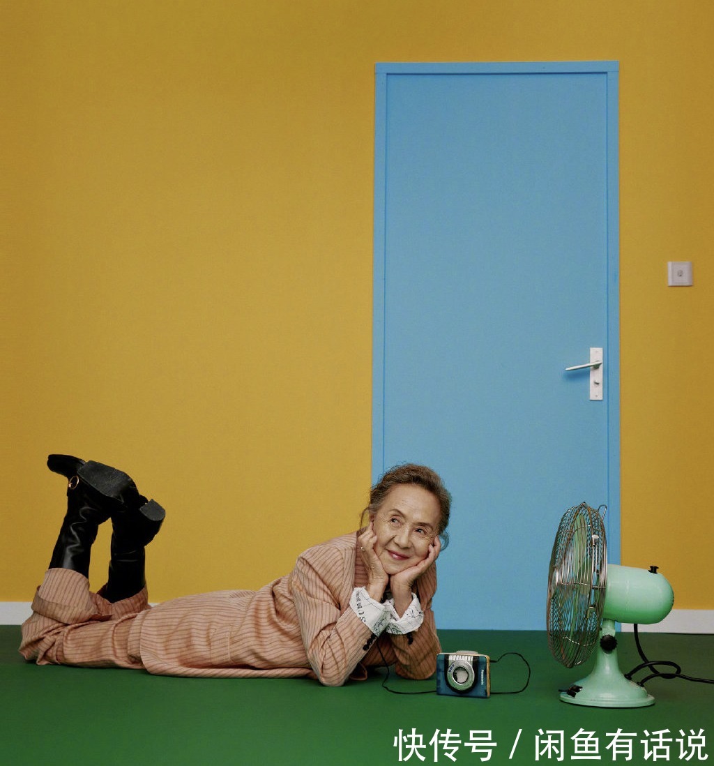 时髦|83岁奶奶穿30年前“旧衣服”拍大片,时髦又减龄,我突然不怕老了