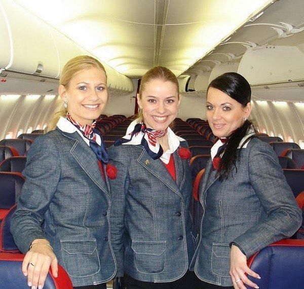 老年|世界各国空姐你都见过哪些国家的最喜欢哪个航空的空姐!