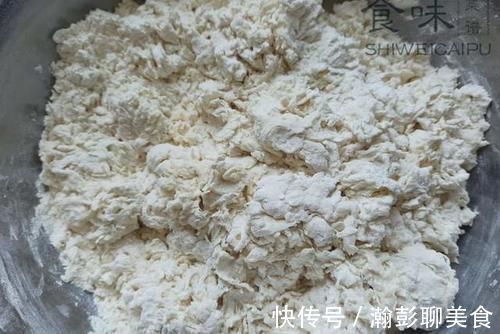 蒸馒头,不要只加酵母!多加“2白”,馒头又白又香,凉了也不硬