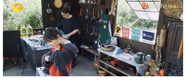 彭昱暢|張子楓與梁靖康互動(dòng)不避嫌，彭昱暢故意拱火，差點(diǎn)讓黃磊下不了臺