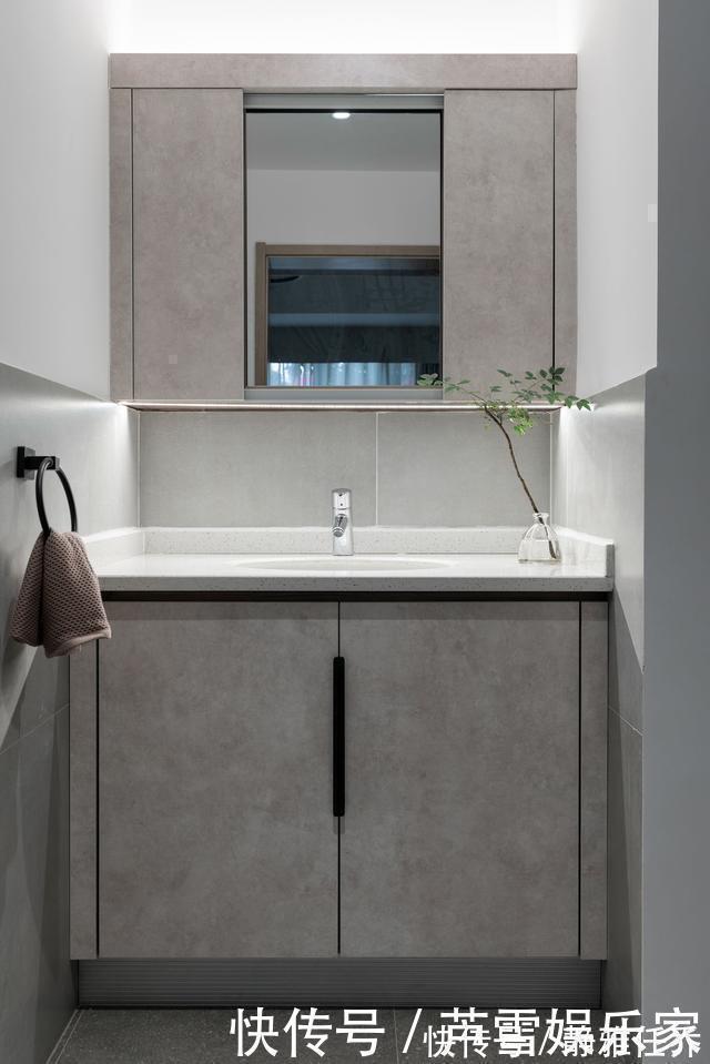 庭院|取消客厅三件套,只摆一张大长桌,79㎡的家简洁质朴,太满意了