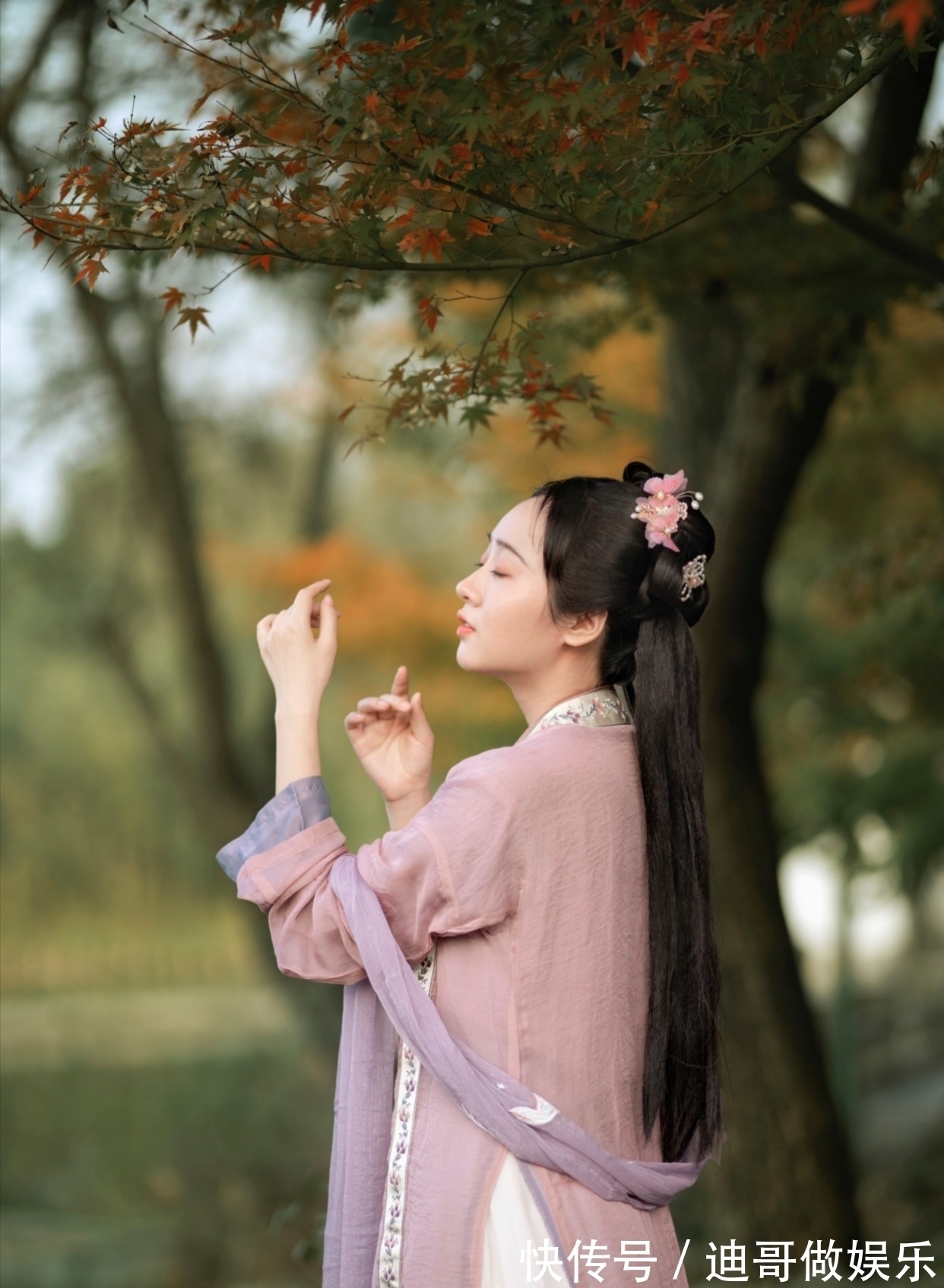 七律$诗·十首丨烈酒难消心上恨,江头怅望柳丝亭