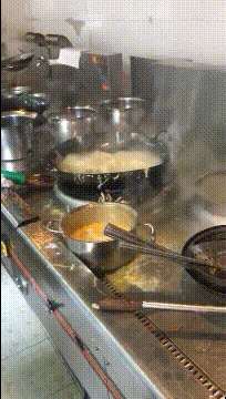 |搞笑GIF:鱼:医生,医生,我觉得我还能抢救一下