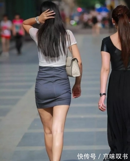 大长腿|街拍；丰满少妇紧身包臀搭配性感大长腿