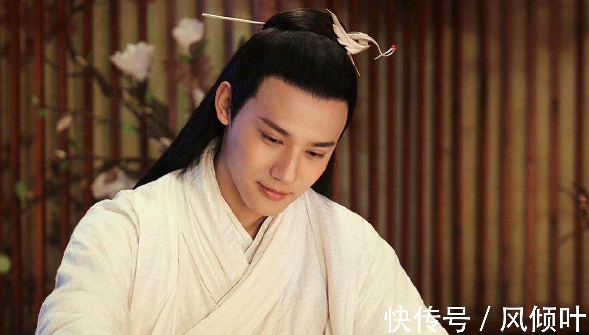 秦碑@五律怎样写?从《登兖州城楼》,学习杜甫的章法句法和炼字